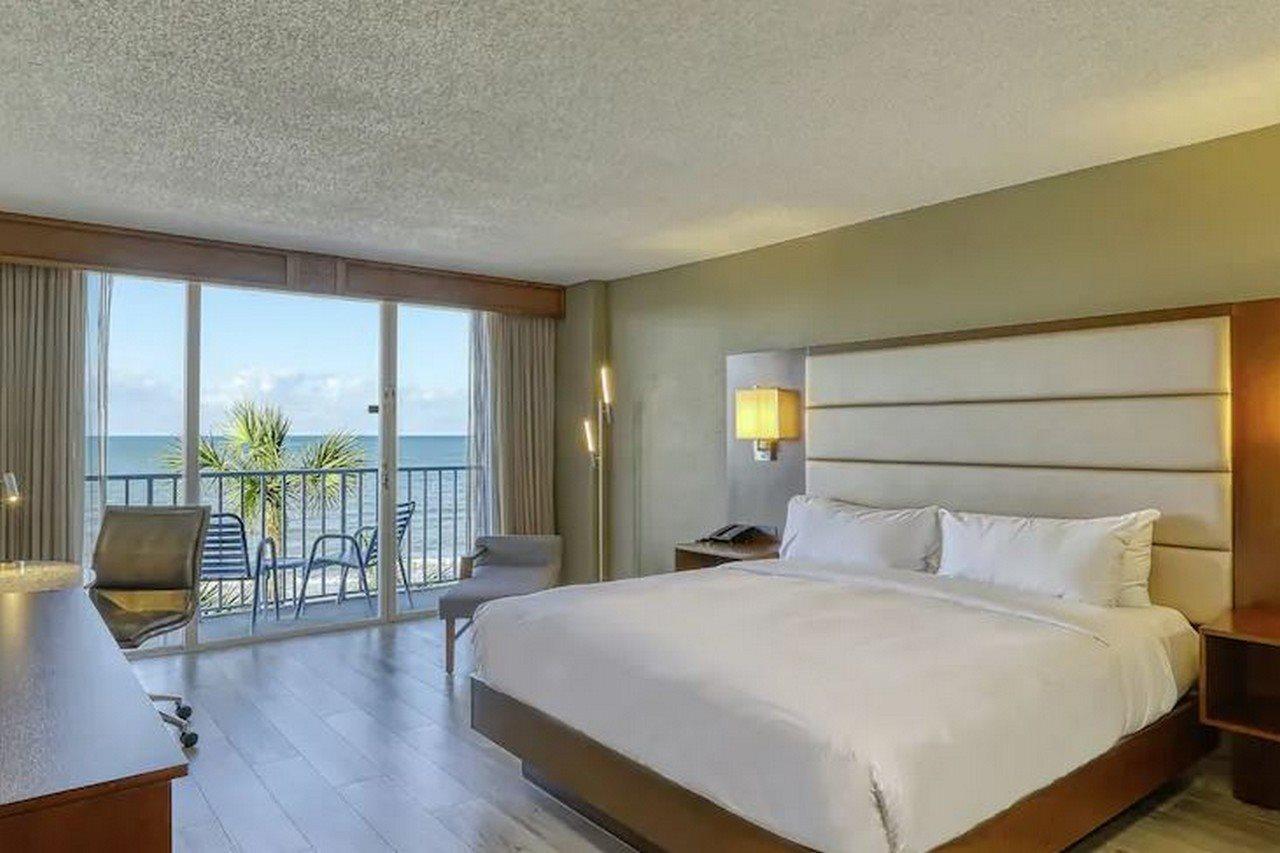 Doubletree By Hilton Tampa Bay - North Redington 3*