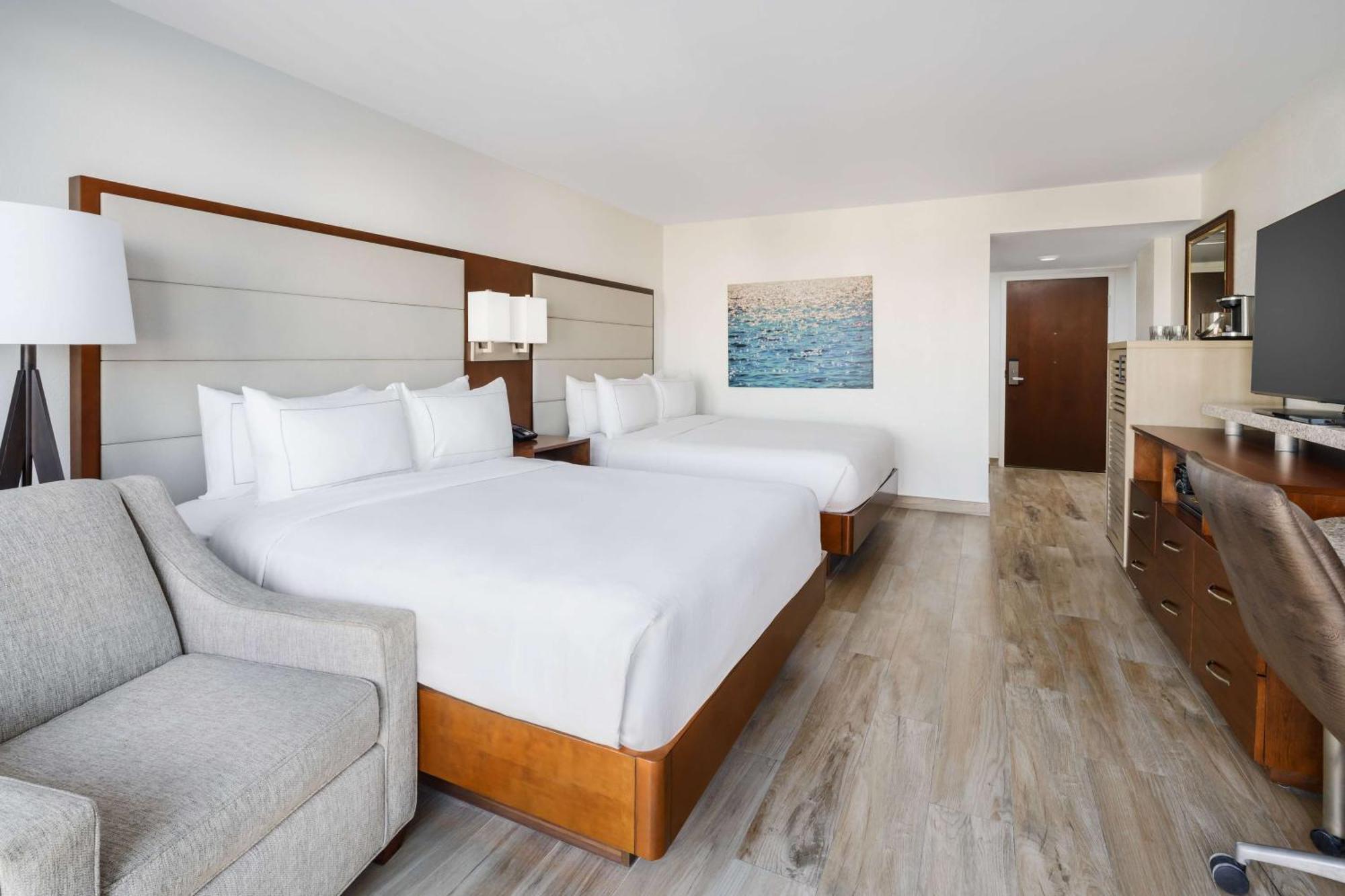 Doubletree By Hilton Tampa Bay - North Redington Resort 3*